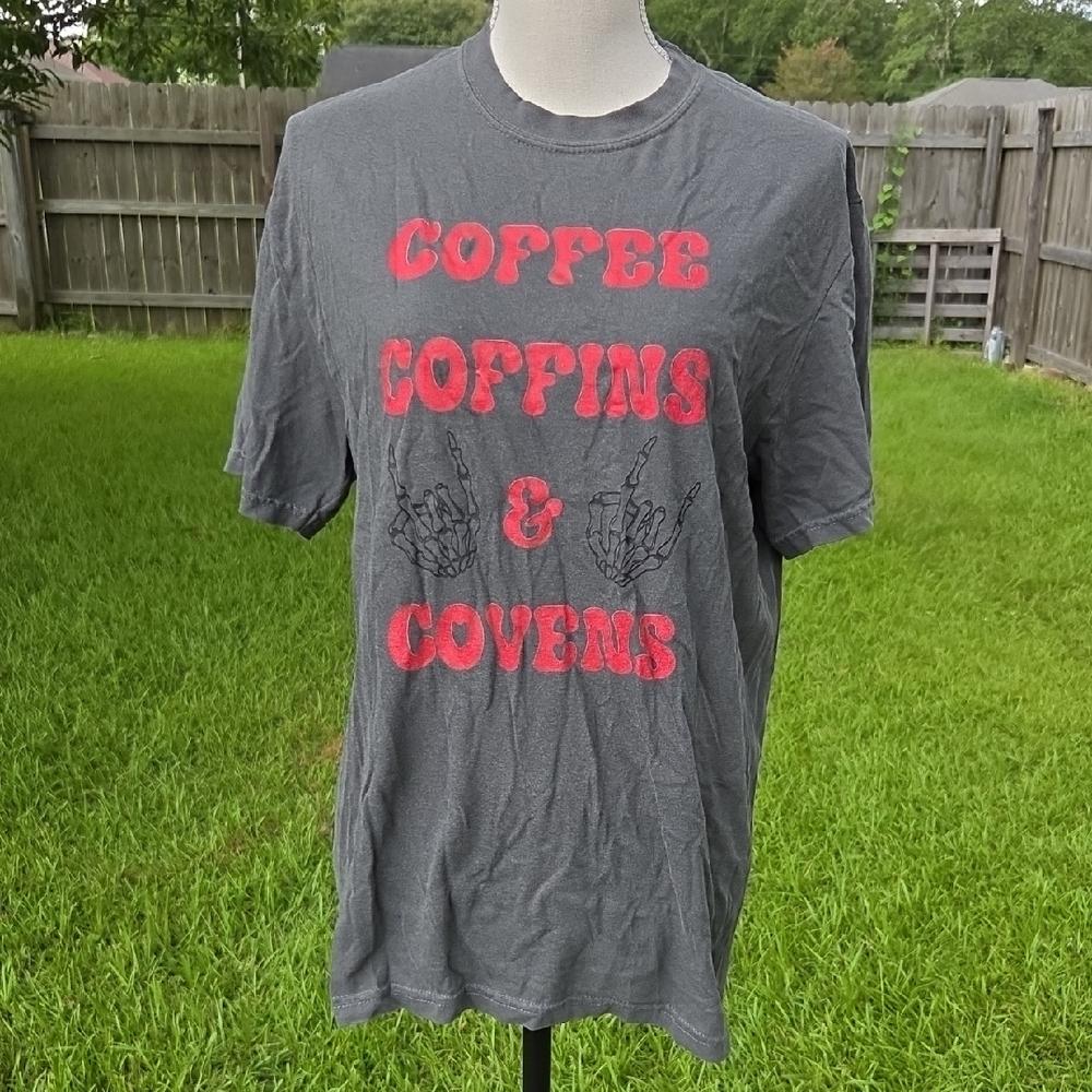 Comfort Colors Coffee Coffins & Covens Tee Size M